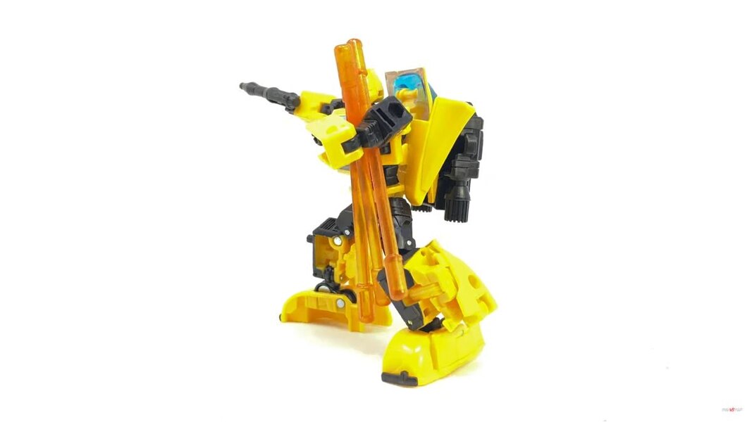 Transformers War For Cybertron Buzzworthy Origin Bumblebee  (18 of 54)